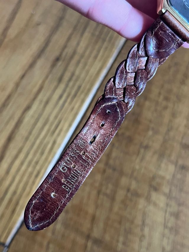 Orologio Guess Vintage Pelle Marrone Cassa Dorata