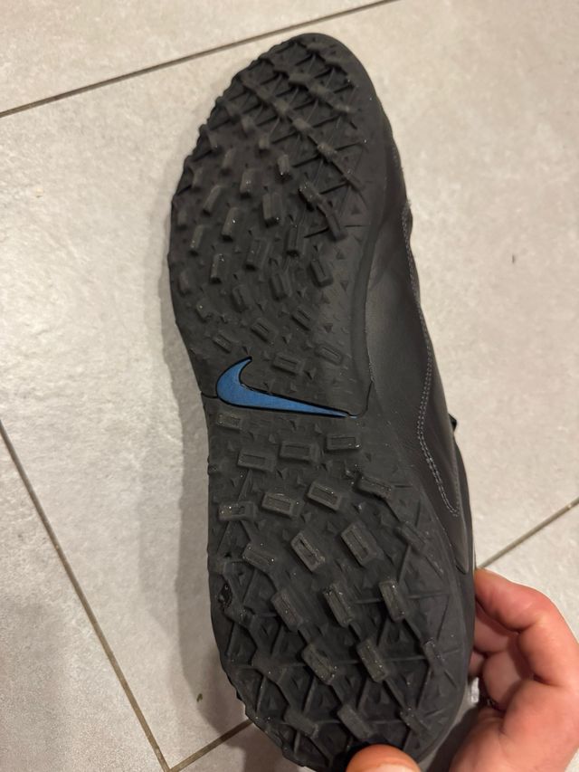 Botas de fútbol Nike Tiempo Negro Talla 46 UK 11