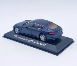 PORSCHE PANAMERA 4S DIESEL 1:43 HERPA