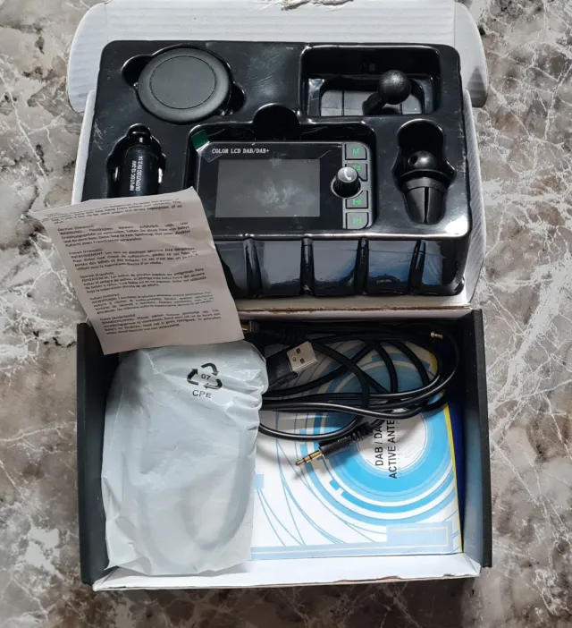 Receptor Radio DAB+ Color LCD