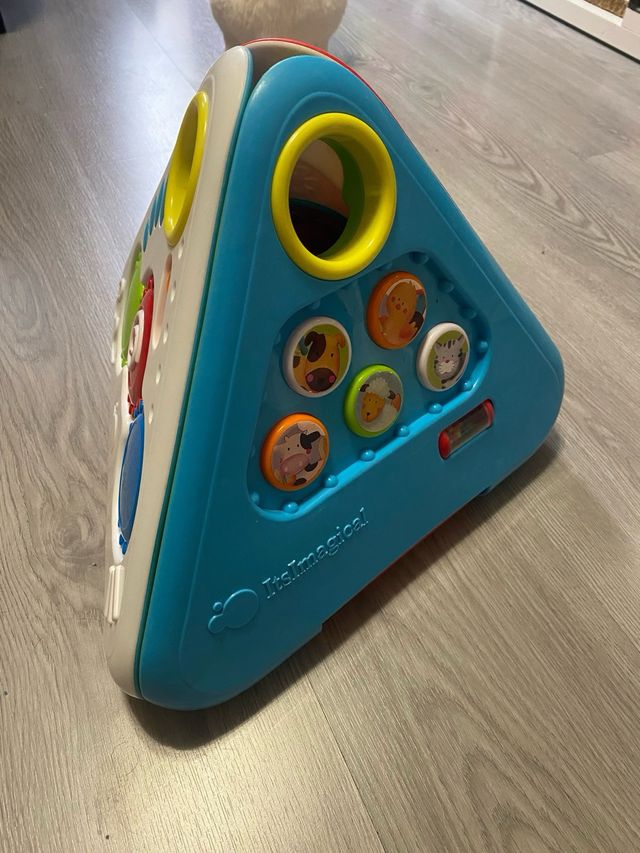 Triángulo de actividades infantil