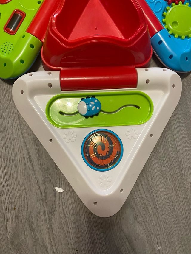 Triángulo de actividades infantil