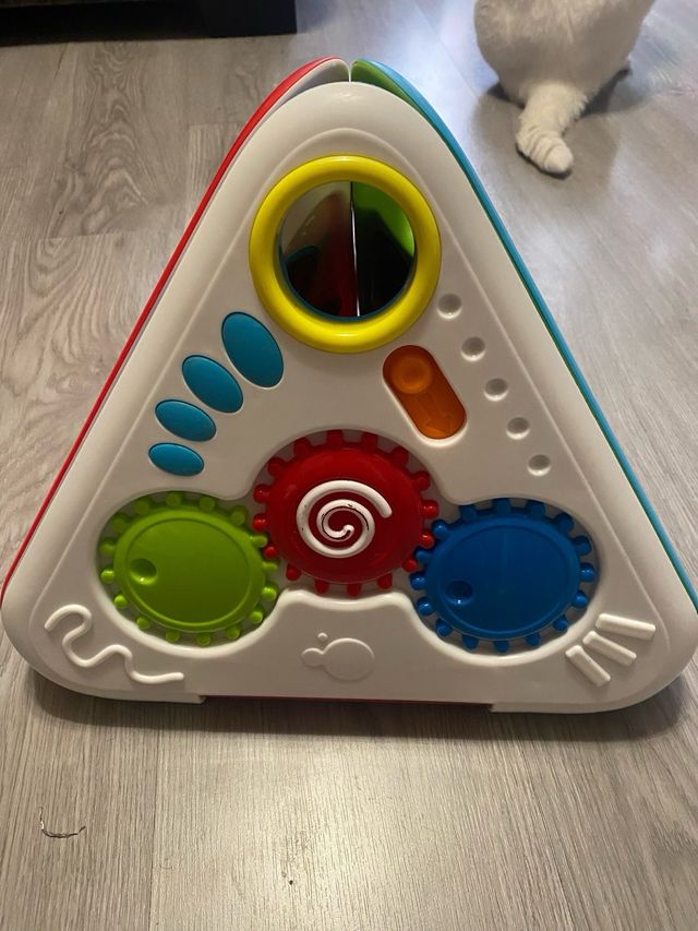 Triángulo de actividades infantil