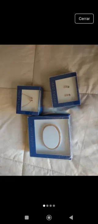 Conjunto de joyería: colgante, pendientes,pulsera