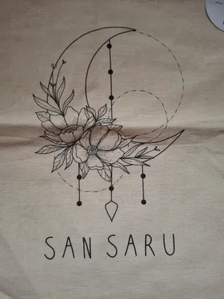 Bolsa de tela San Saru con diseño de luna
