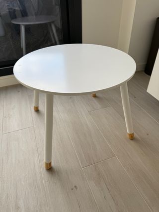 Mesa infantil redonda blanca