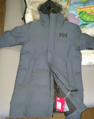 Abrigo Helly Hansen gris talla M