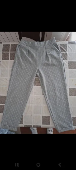Pantaloni da ufficio grigi taglia M
