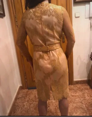 Vestido fiesta invitada mostaza 2 piezas