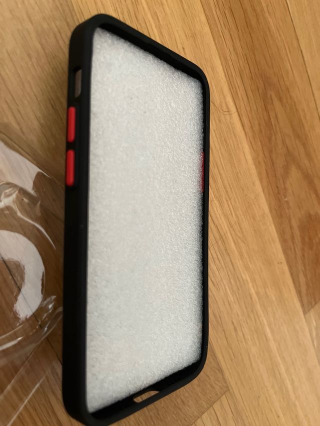 Funda iPhone 13 / 14 mini Gnomo Invierno. Navidad