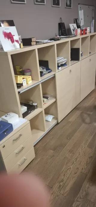 Conjunto despacho: mesa y mueble estantería