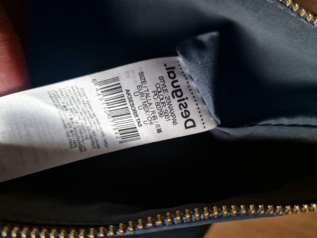 Bolso Desigual azul.