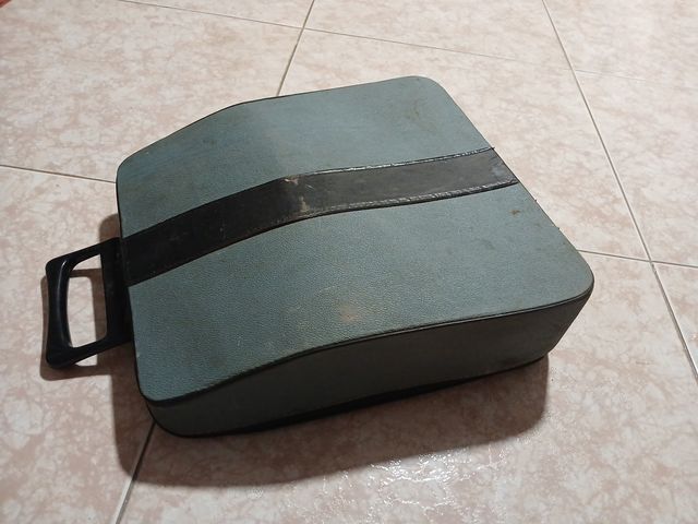 Máquina de escribir Olivetti Lettera 32