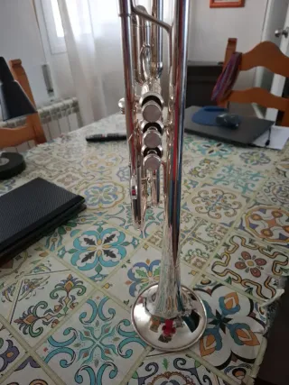 Trompeta Bach Stradivarius en Do