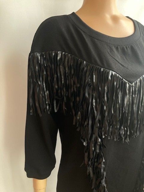 Vestido Bershka negro flecos talla M