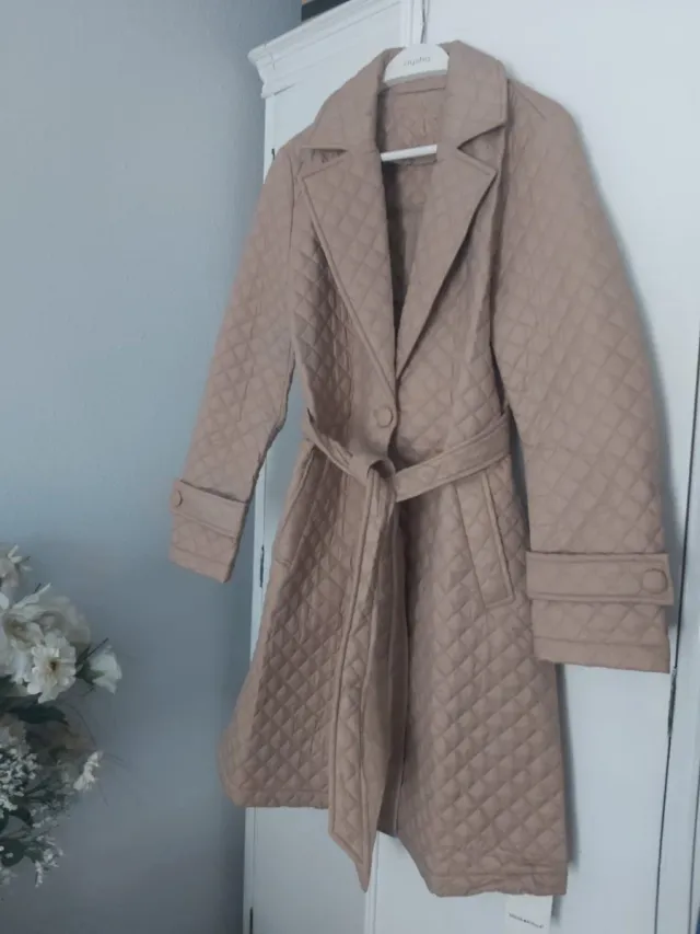 Chaqueta Beige Acolchada