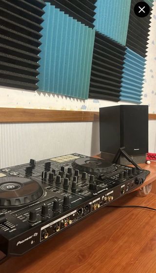 Mesa de mezclas Pioneer DJ
