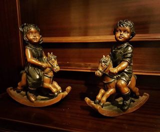 Sculture di cavalli a dondolo per bambini Arregui