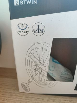 Ruedines y casco infantil