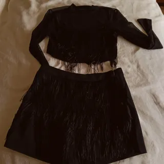 Conjunto Crop Top y Falda pantalón Flecos