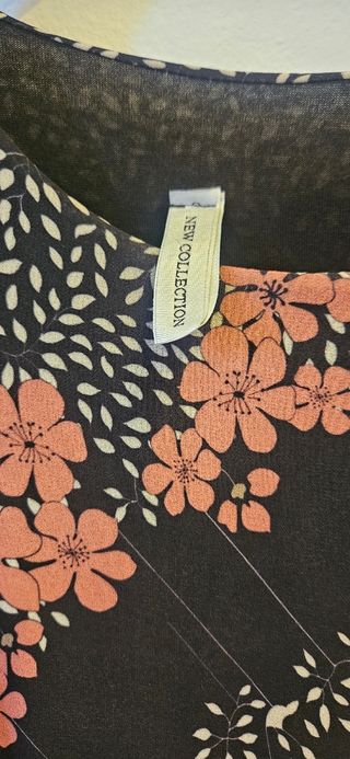 Vestito floreale nero e rosa