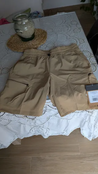 Pantalón corto trekking The North Face beige