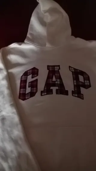 Sudadera GAP Blanca con Logo Tartán