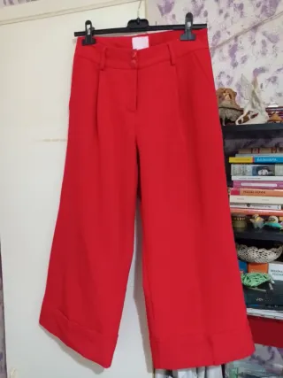 Pantaloni rossi a gamba larga