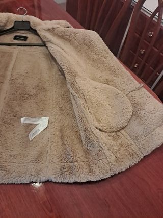 Chaquetón piel vuelta beige