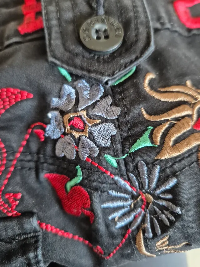 Pantaloni Desigual n.36