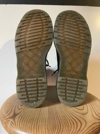 Botas Dr. Martens 1490 10 ojales T38