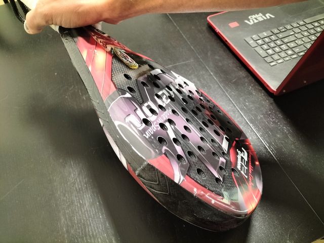 Pala de pádel Akkeron Armageddon Carbon