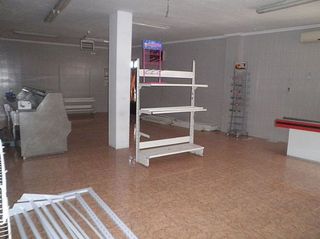 Local comercial en venta en Tomelloso