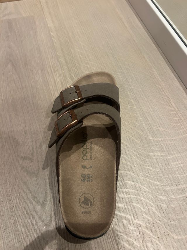 Sandalias Birkenstock Talla 40.