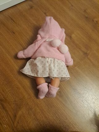 Muñeca bebé preciosa rosa