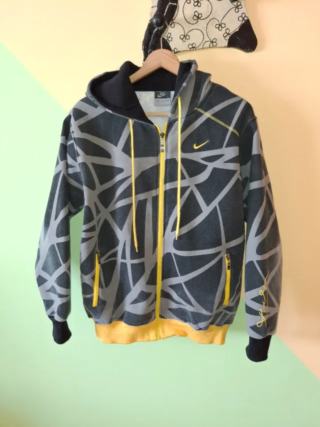 Sudadera Nike Gris y Amarilla