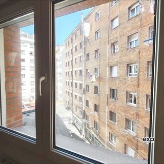 Piso en alquiler en Zona Teatro Campoamor en Oviedo