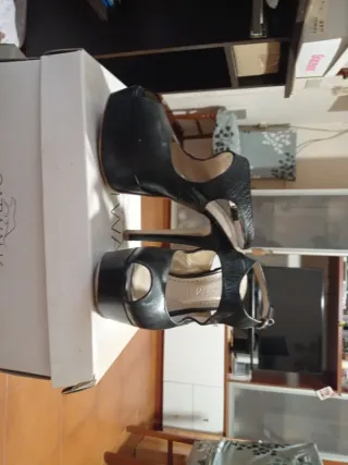 Sandali neri plateau tacco alto