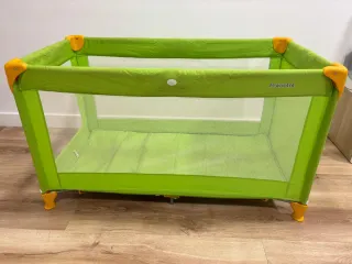 Cuna de viaje Prenatal verde