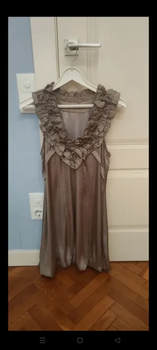 Vestido corto TU volantes marrón topo talla L