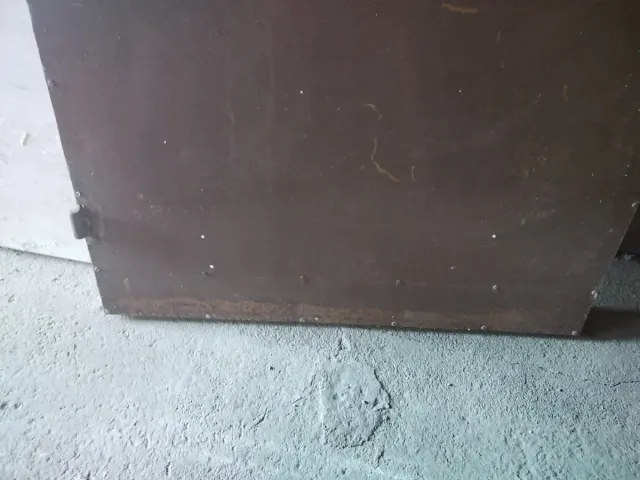 Puerta de Hierro Marrón