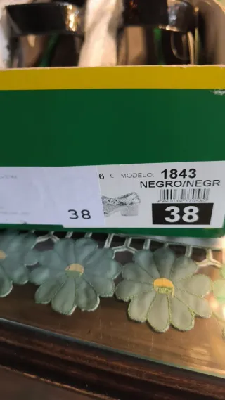 Zapatos Pitillos piel negros tacón