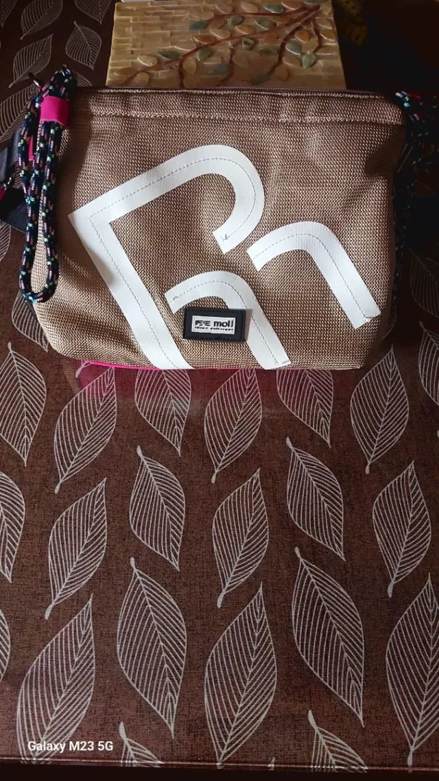 Bolso F.C. Moli dorado y blanco