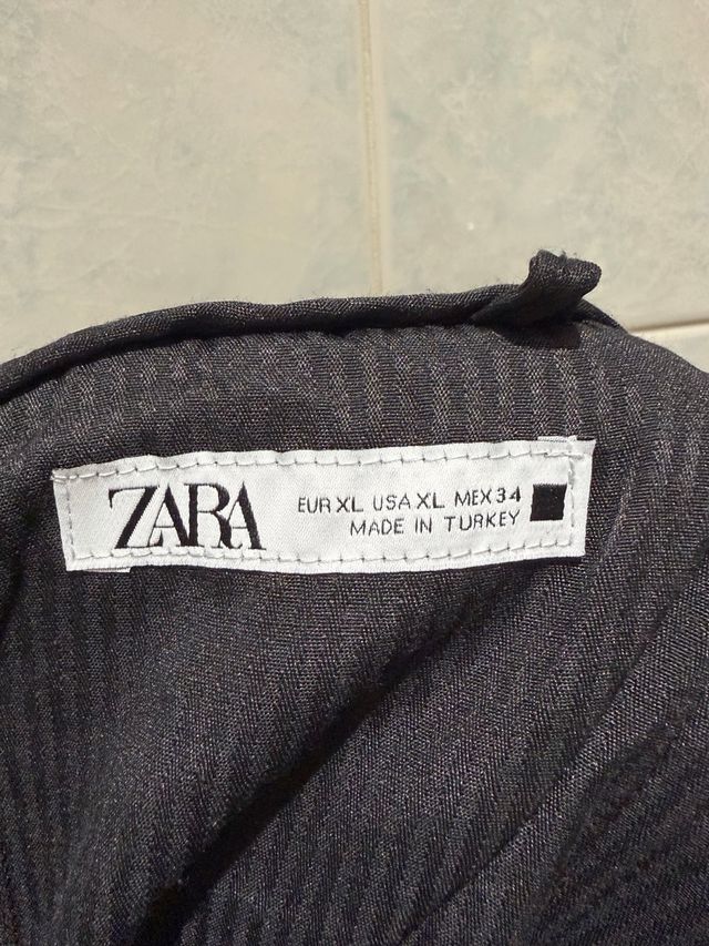 Pantalón Zara Morado Talla XL