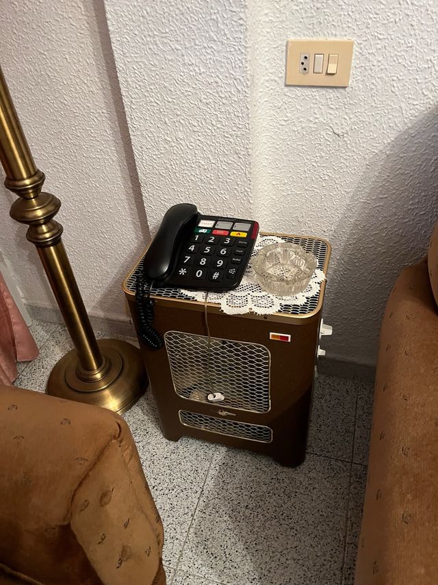 Riscaldatore elettrico vintage marrone dorato