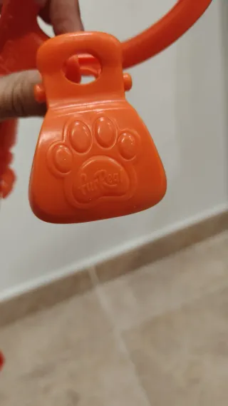 Perro de paseo FurReal Juguete