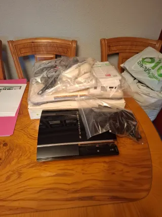 Lote Consola Sony PlayStation 3 Negra primera edi