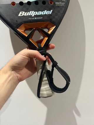 Pala Padel Bullpadel Vertex 04 Juan Tello