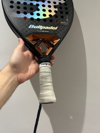 Pala Padel Bullpadel Vertex 04 Juan Tello