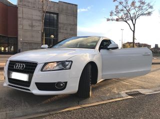 Audi A5 2011, motor 2.0 TDI blanco, llantas dptvas